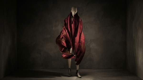 Editorial illustration for Deconstruction in Fashion: How Kawakubo Broke Beauty and Margiela Exposed the Machine